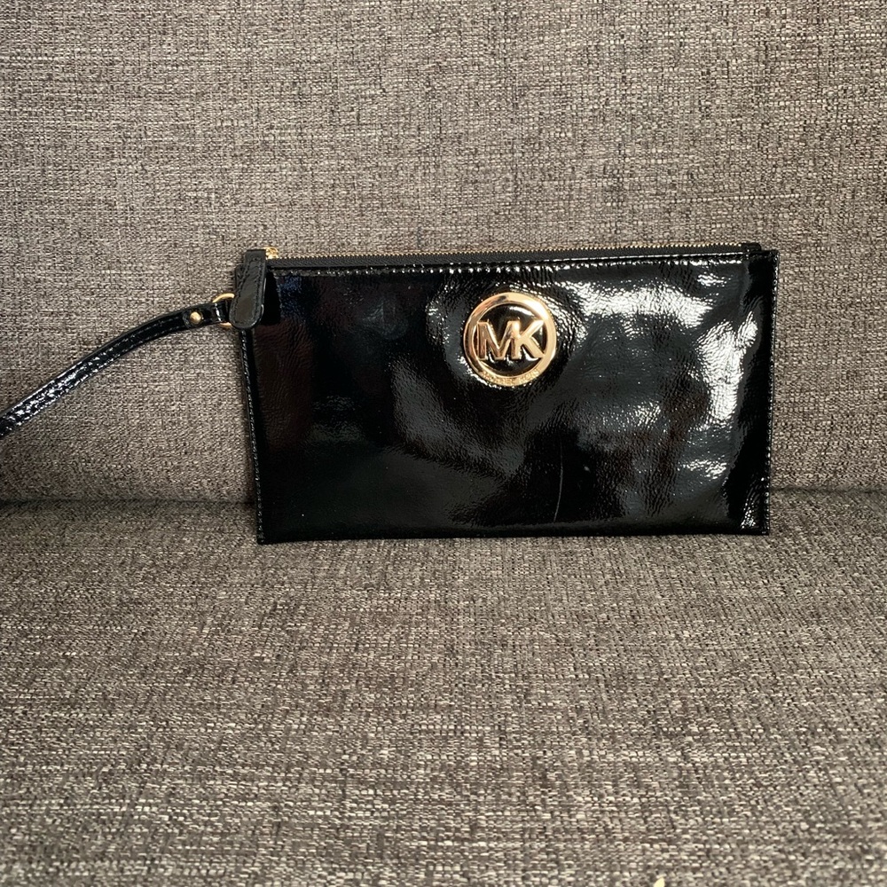 Michael Kors wristlet